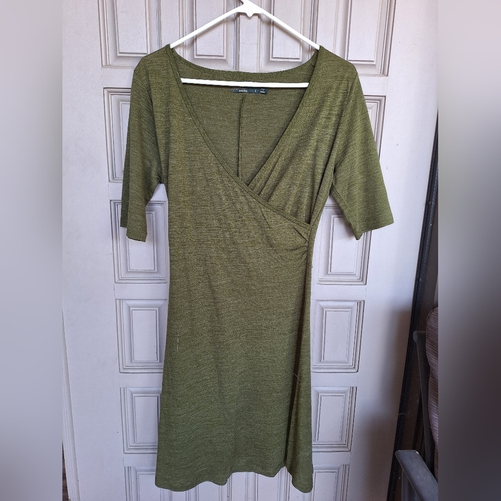 Prana Dress SzS? 1/2Sleeve Knit Ruch Sides Deep V Neck Fit/Flare Stretch